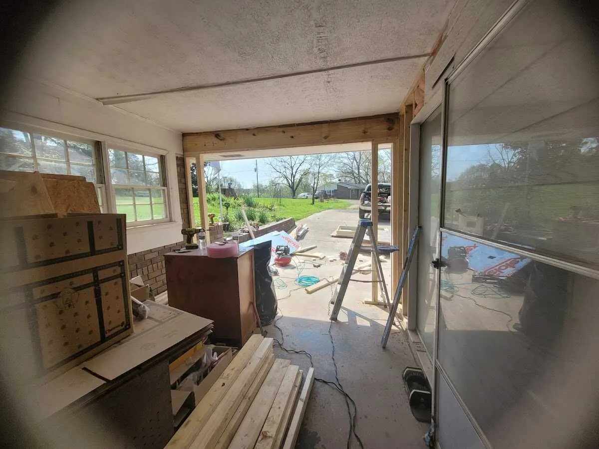 Air movers and dehumidifier for Drying & Dehumidification in Navasota